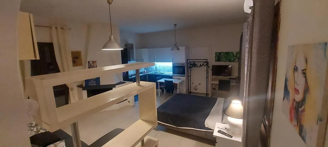 Appartamento Suite Deluxe Climatiz Cucina Giardino Wifi Smart Tv Amazon Prime Video Inclusi Aci Bonaccorsi Olaszország