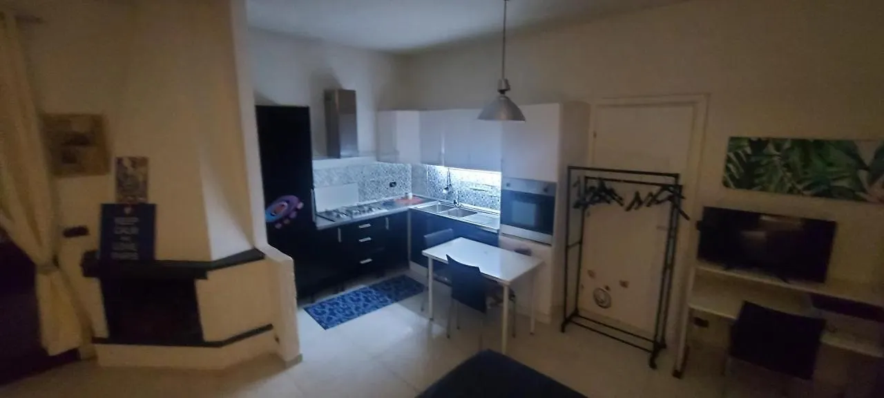 Appartamento suite deluxe climatizzato cucina giardino wifi rent a car Aci Bonaccorsi Affittacamere