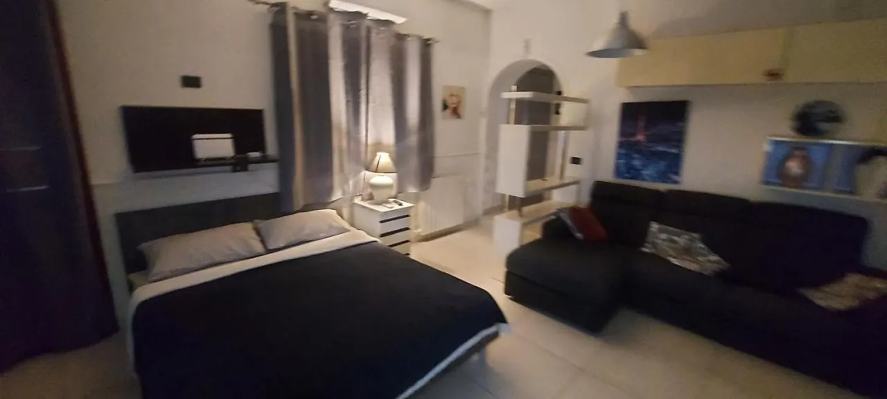 Appartamento Suite Deluxe Climatiz Cucina Giardino Wifi Smart Tv Amazon Prime Video Inclusi Aci Bonaccorsi 0*,  Olaszország