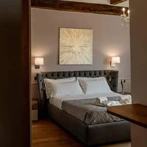 neoclassico.it-tuscanyhotel.com/